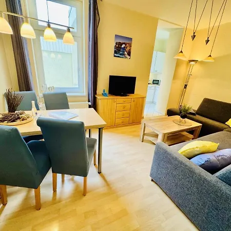 Apartment Warnesonne